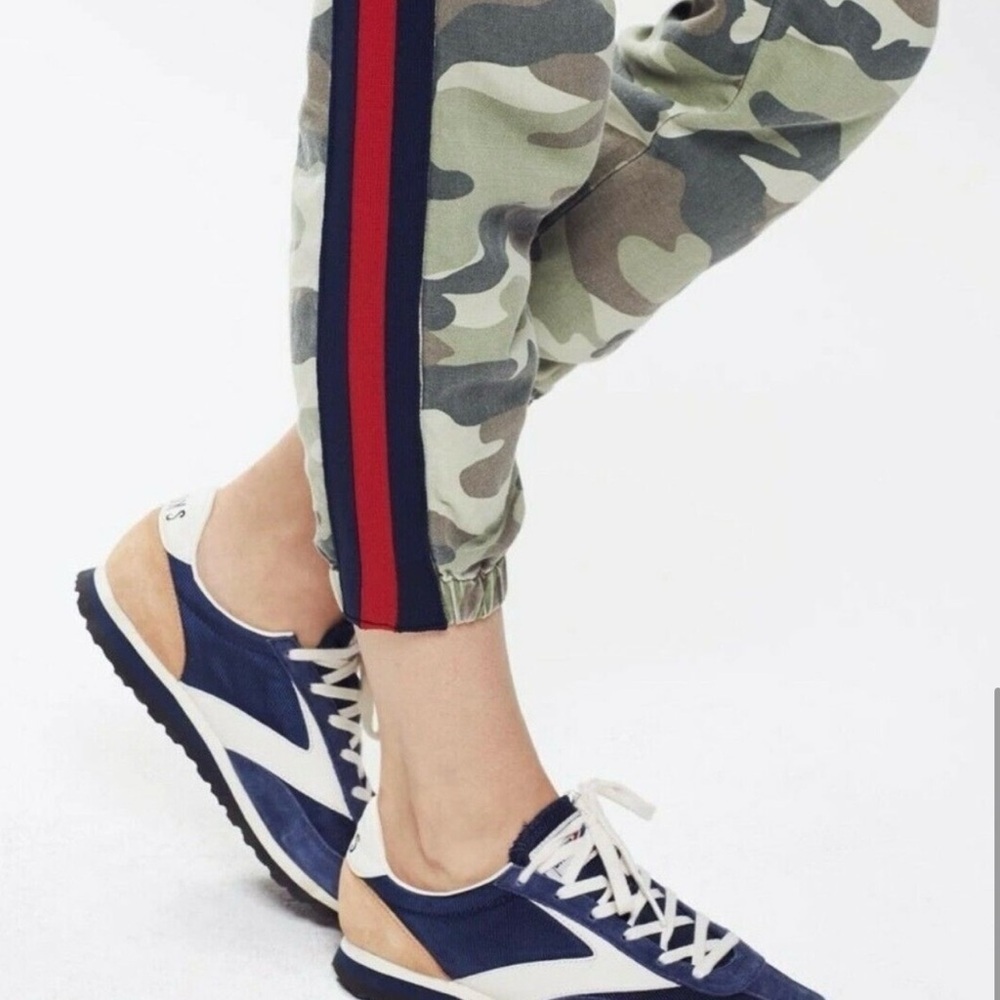 Mother  camo  women’s pants - Picture 5 of 14